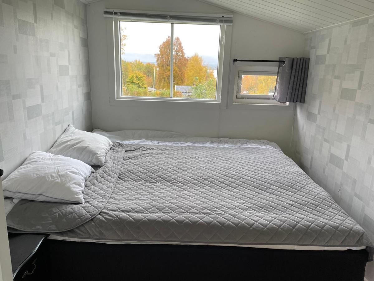 Two Small Guest Houses By Lake Rent Out As One Хьо Екстериор снимка